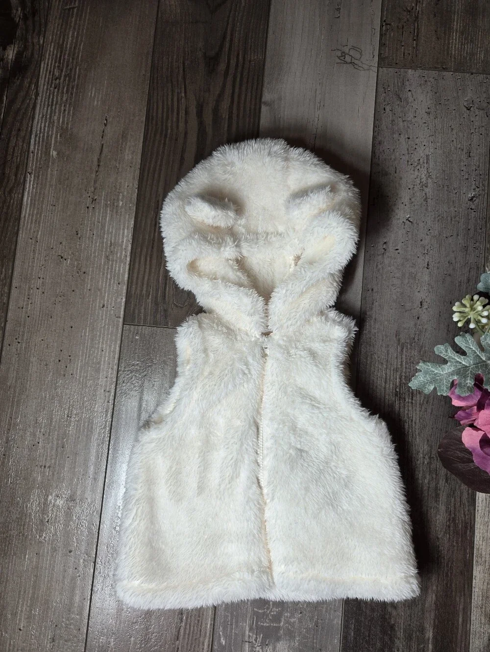 Carter’s Child of Mine Cream Faux‑Fur Hooded Baby Vest 0–3M NWOT